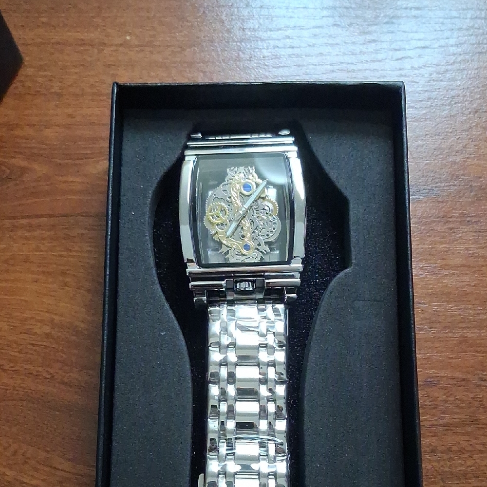 Modern Silver Watch with Square Case and Linked Bracelet